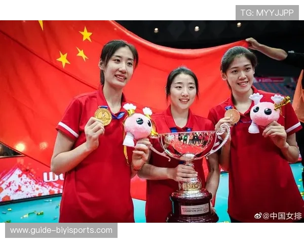 中国女排冲击世界杯决赛，全队凝心聚力誓夺金牌荣耀